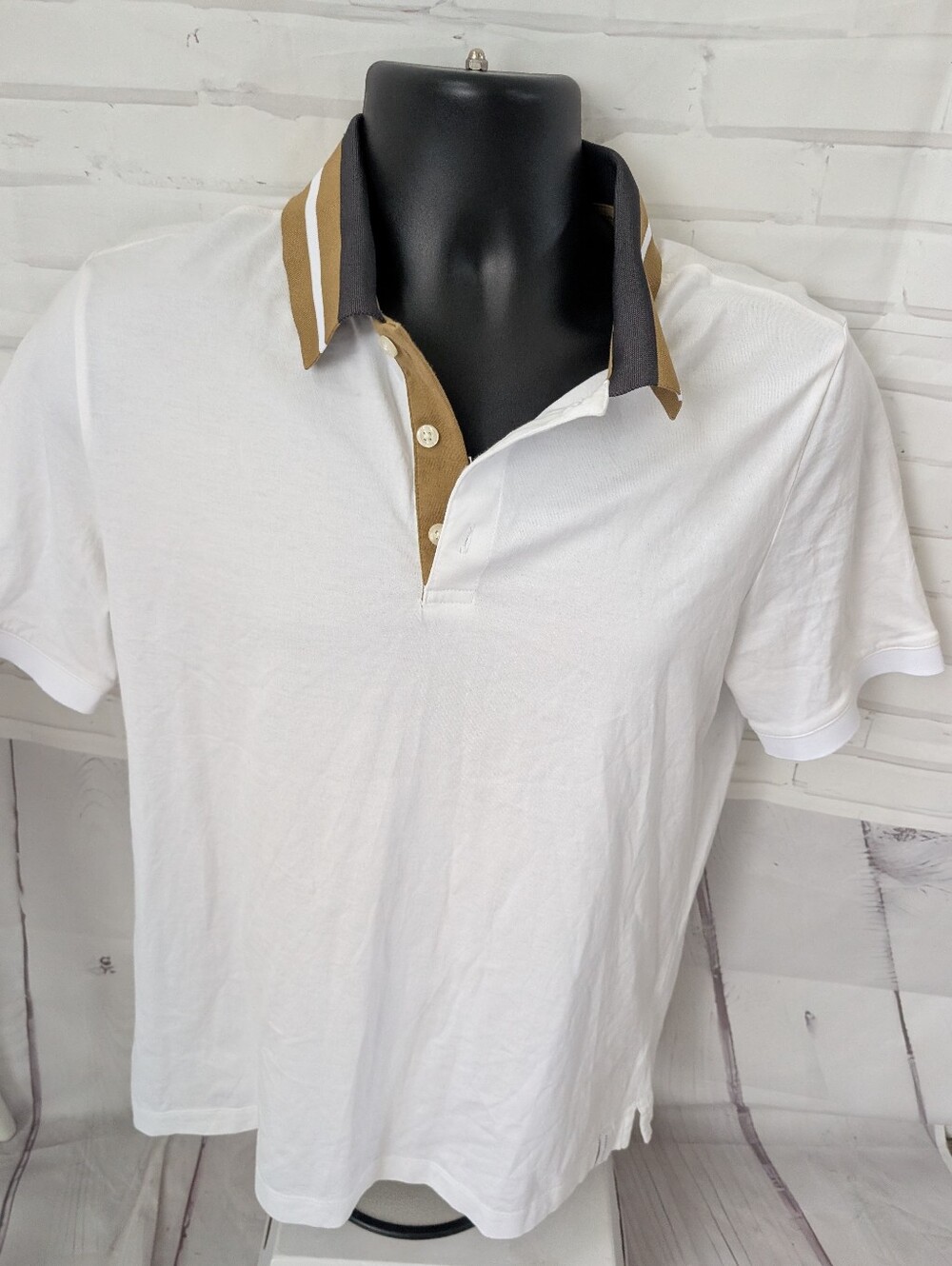 Perry Ellis White Polo with Contrast Collar